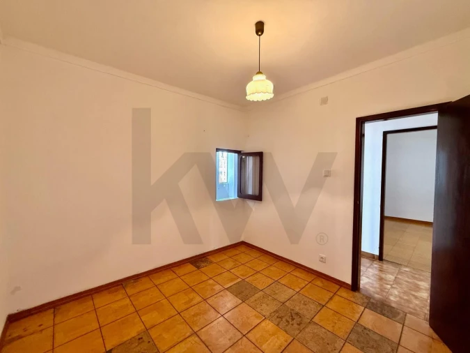 Moradia T4 para Venda em Alvalade Foto 36