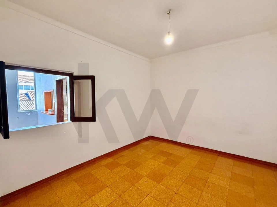 Moradia T4 para Venda em Alvalade Foto 38