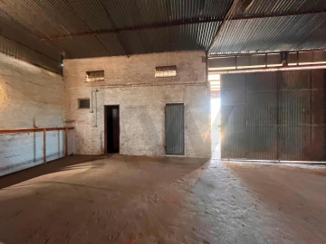 Armazém para Venda em Ulme