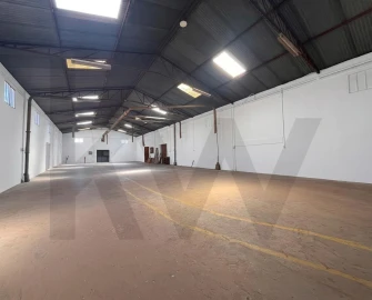 Armazém para Venda em Ulme