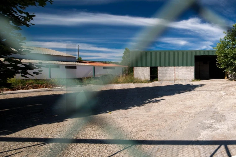 Armazém para Venda em Ulme