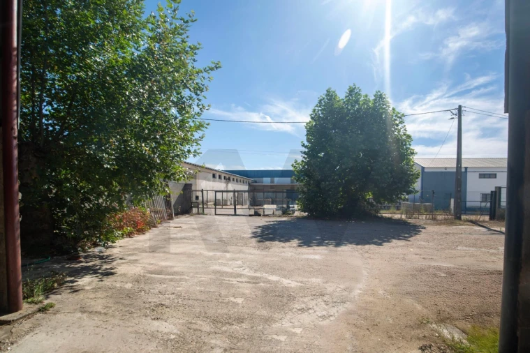 Armazém para Venda em Ulme Foto 2