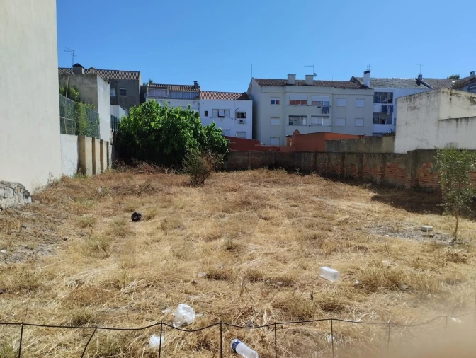 Terreno para Venda em Alto do Seixalinho, Santo André e Verderena Foto 1