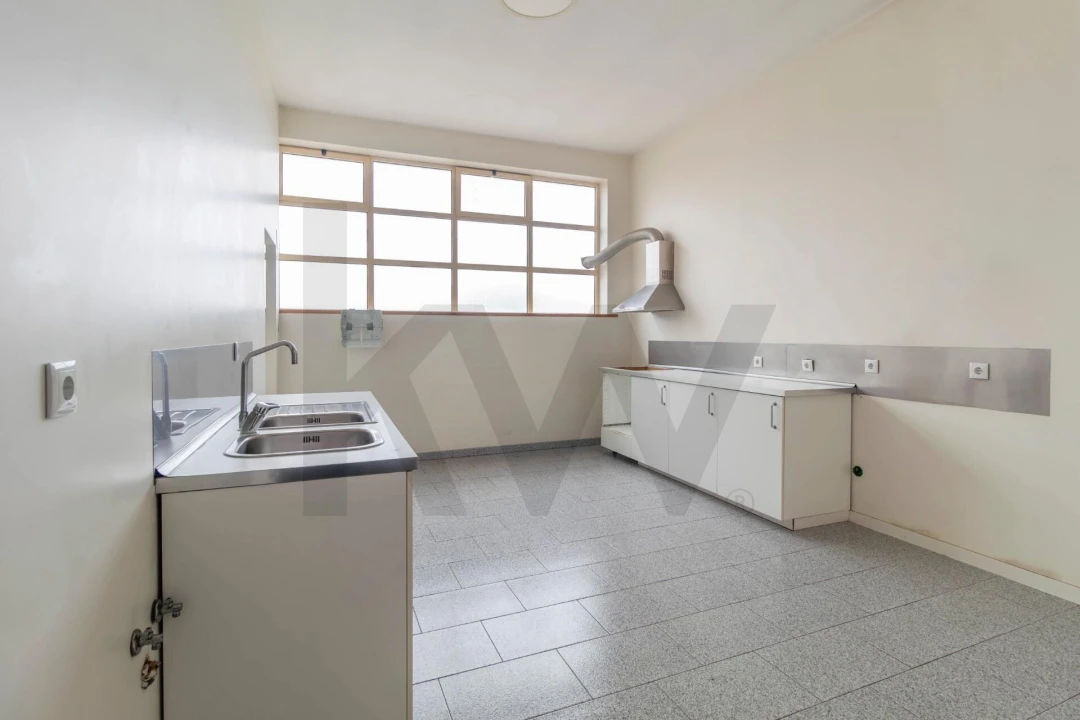 Loja para Arrendamento em Mafamude e Vilar do Paraíso Foto 20