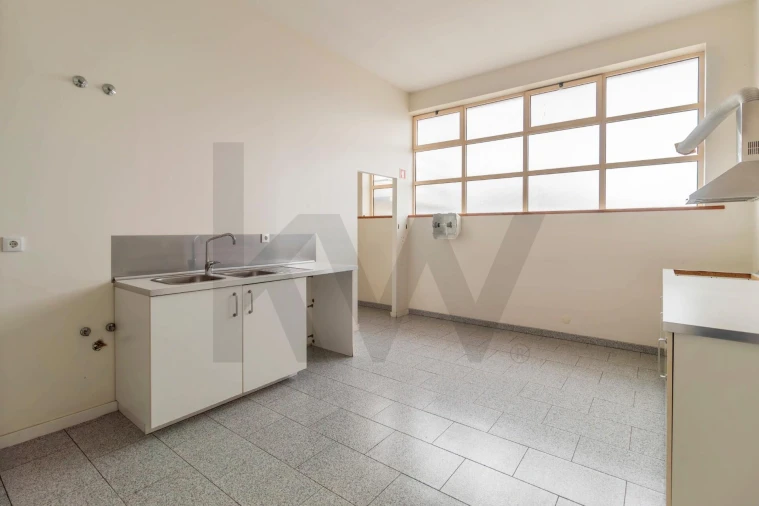 Loja para Arrendamento em Mafamude e Vilar do Paraíso Foto 21