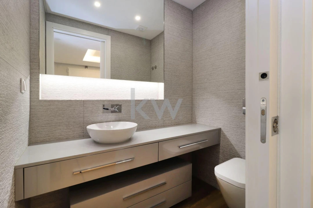 Apartamento T3 para Venda em Carcavelos e Parede Foto 6