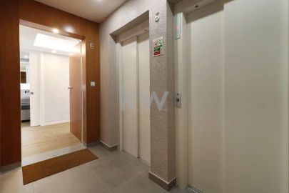 Apartamento T3 para Venda em Carcavelos e Parede