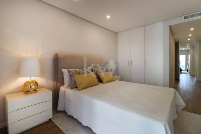 Apartamento T3 para Venda em Carcavelos e Parede