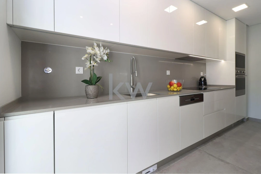Apartamento T3 para Venda em Carcavelos e Parede Foto 11