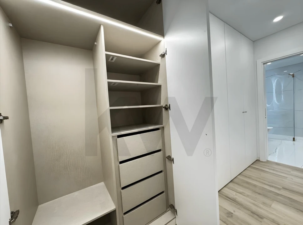 Moradia T4 para Venda em Águas Livres Foto 21