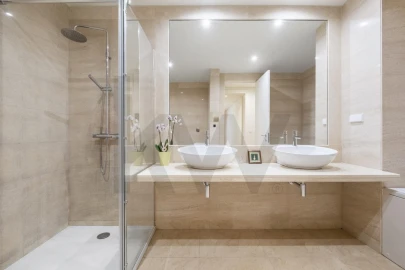 Apartamento T4 para Venda em São Martinho