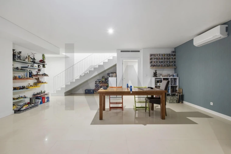 Apartamento T4 para Venda em São Martinho Foto 12
