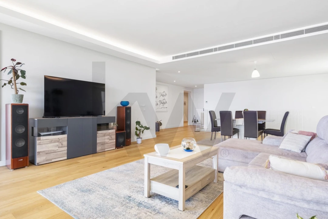 Apartamento T4 para Venda em São Martinho Foto 8