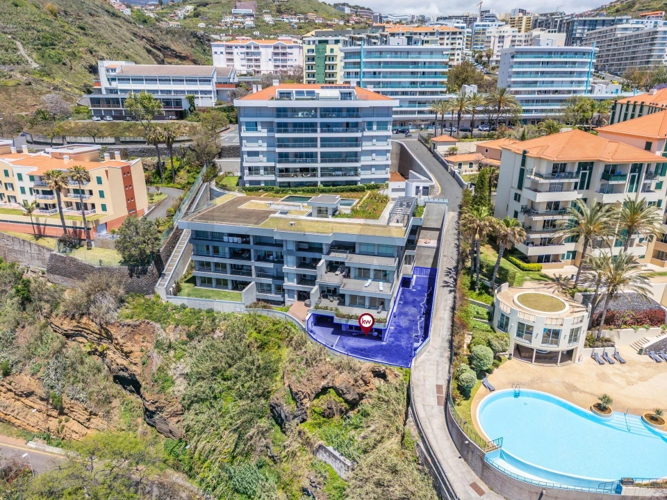Apartamento T4 para Venda em São Martinho Foto 49
