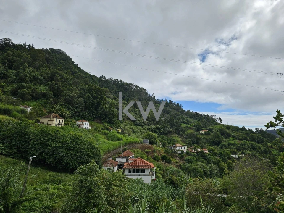 Moradia T3 para Venda em São Roque do Faial Foto 19