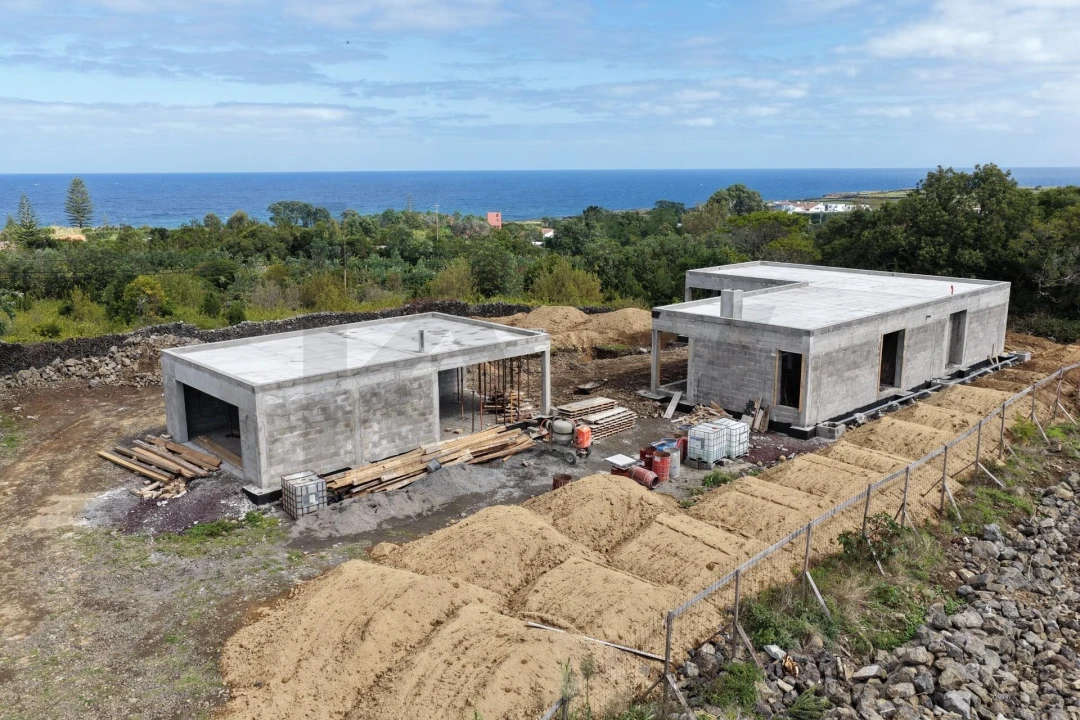 Moradia T3 para Venda em São Vicente Ferreira Foto 3