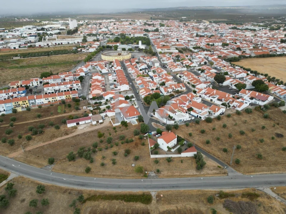 Terreno para Venda em Reguengos de Monsaraz Foto 2