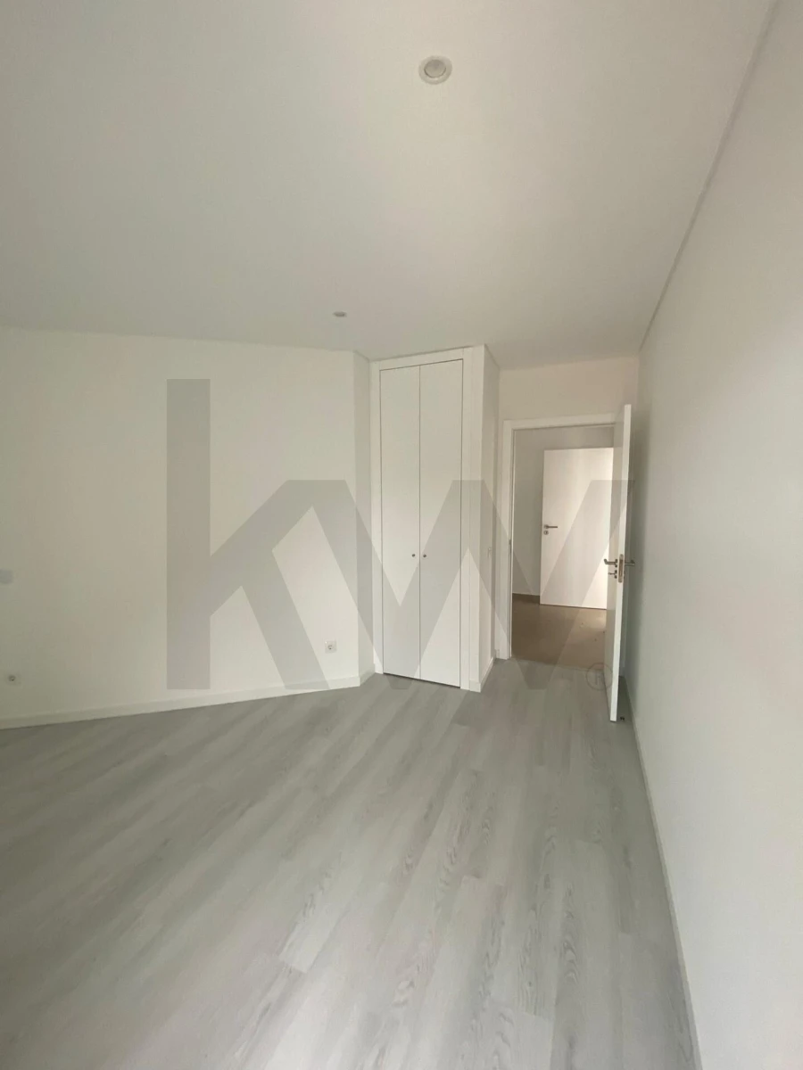 Apartamento T3 para Venda em Nazare Foto 4