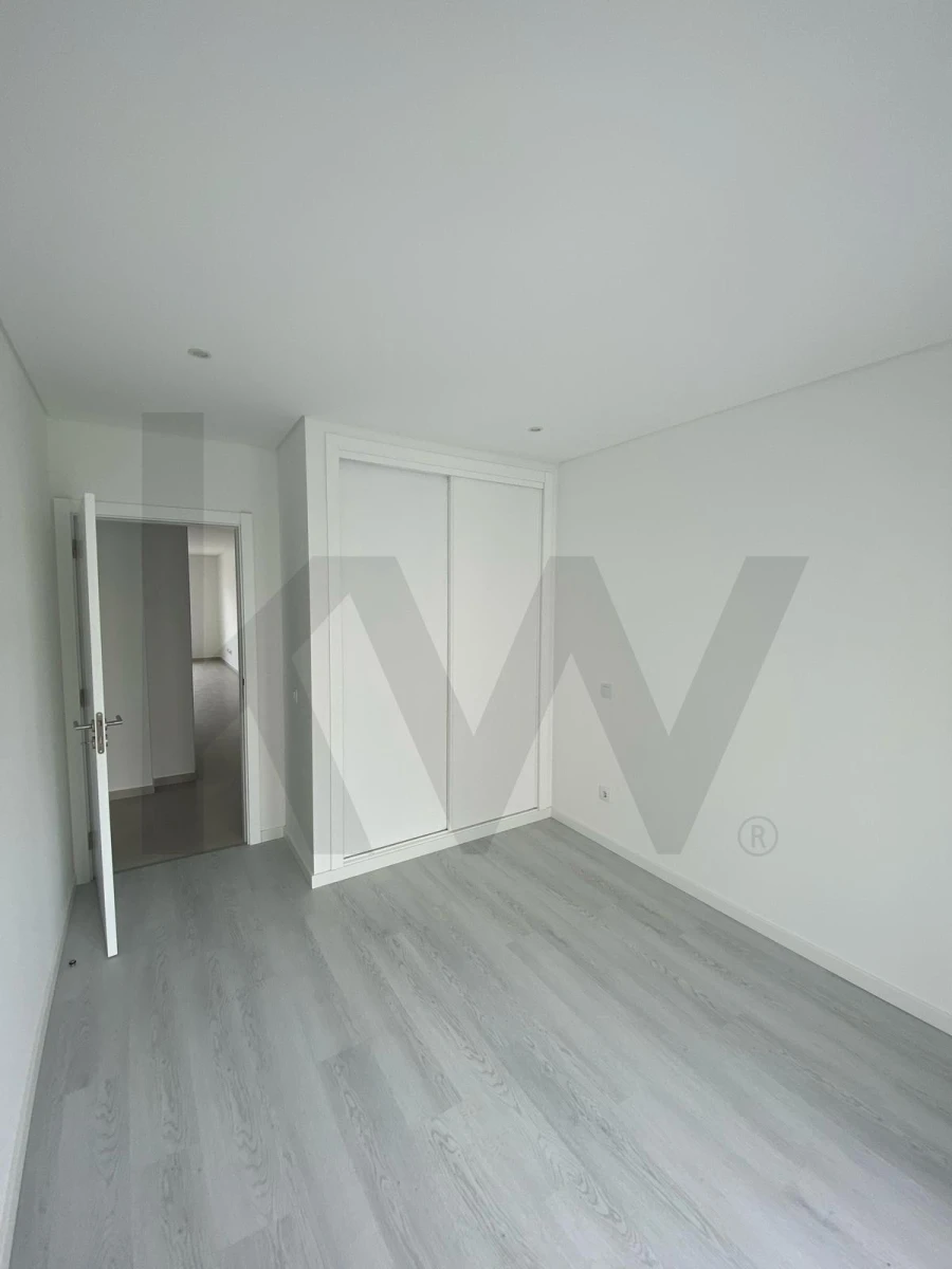 Apartamento T3 para Venda em Nazare Foto 15