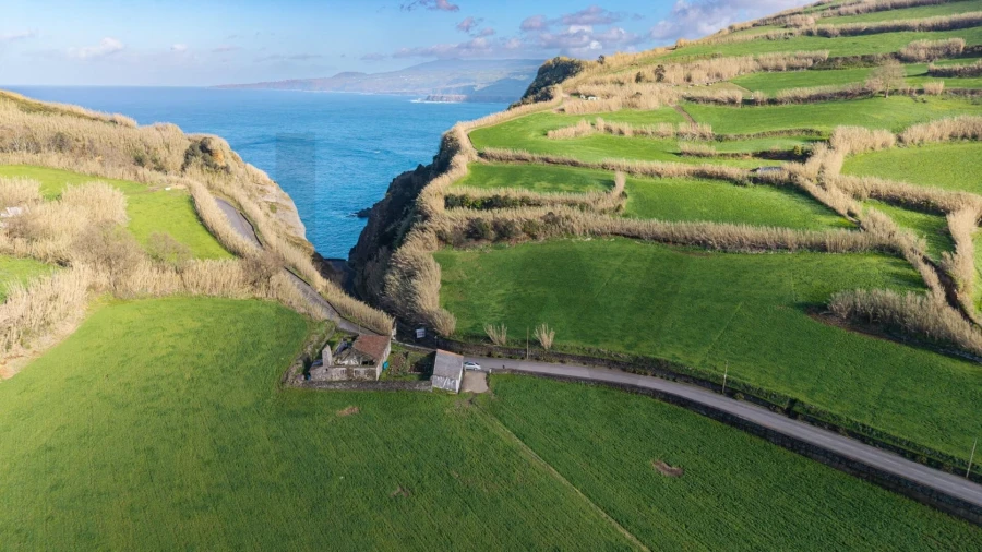 Moradia T3 para Venda em Ribeirinha Foto 15