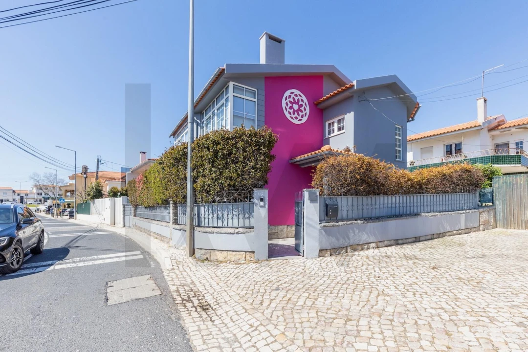 Moradia T5 para Venda em Cascais e Estoril Foto 3