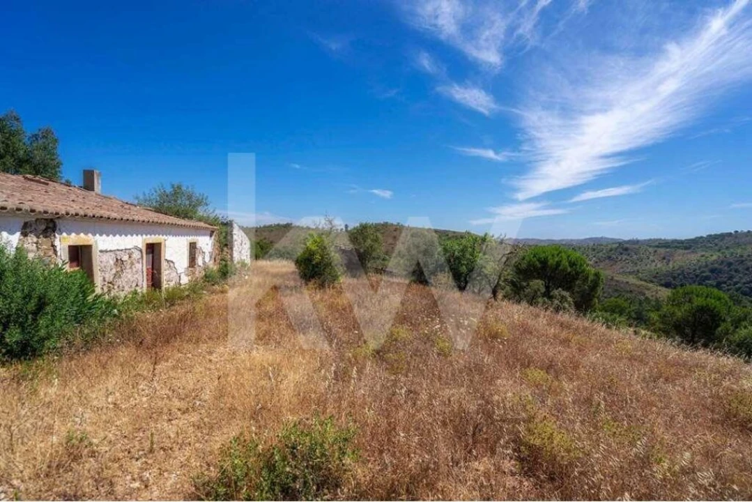 Quinta T5 para Venda em Cachopo Foto 1