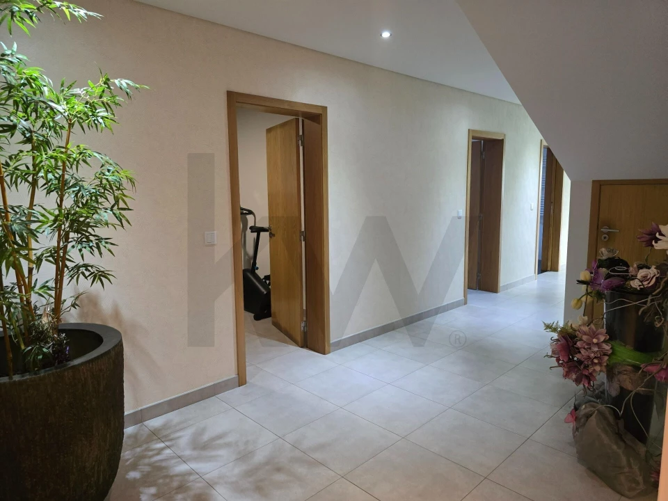 Moradia T5 para Venda em Oliveira do Bairro Foto 25