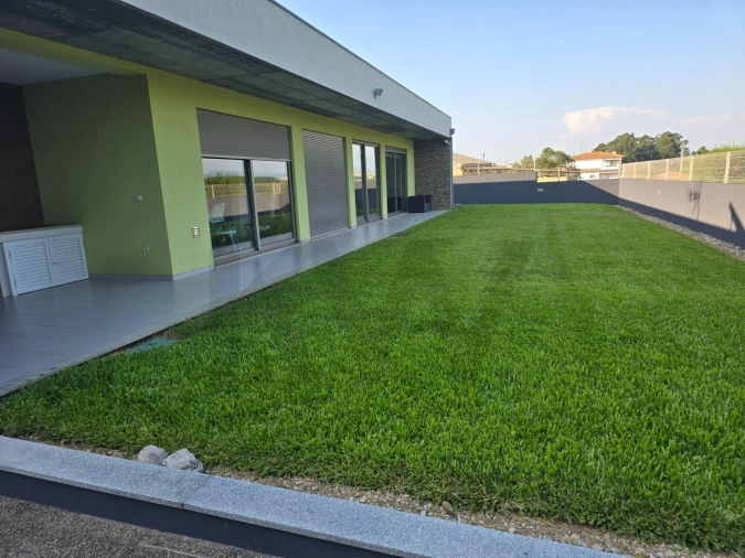 Moradia T5 para Venda em Oliveira do Bairro Foto 55