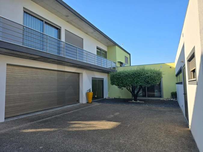 Moradia T5 para Venda em Oliveira do Bairro Foto 65