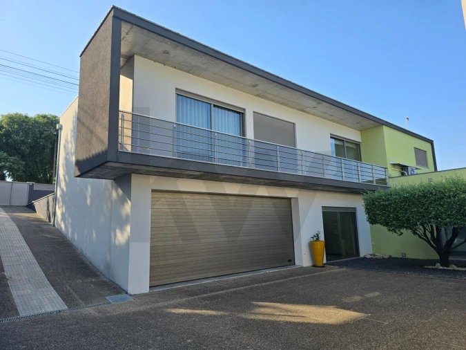 Moradia T5 para Venda em Oliveira do Bairro Foto 66