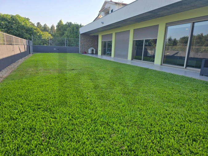 Moradia T5 para Venda em Oliveira do Bairro Foto 53