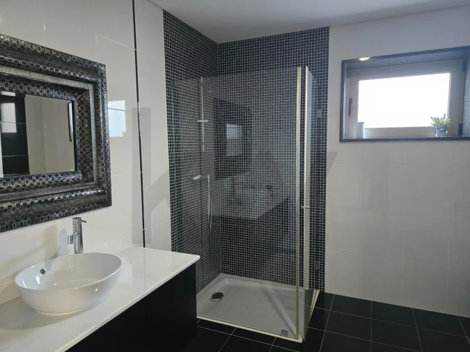 Moradia T5 para Venda em Oliveira do Bairro Foto 22