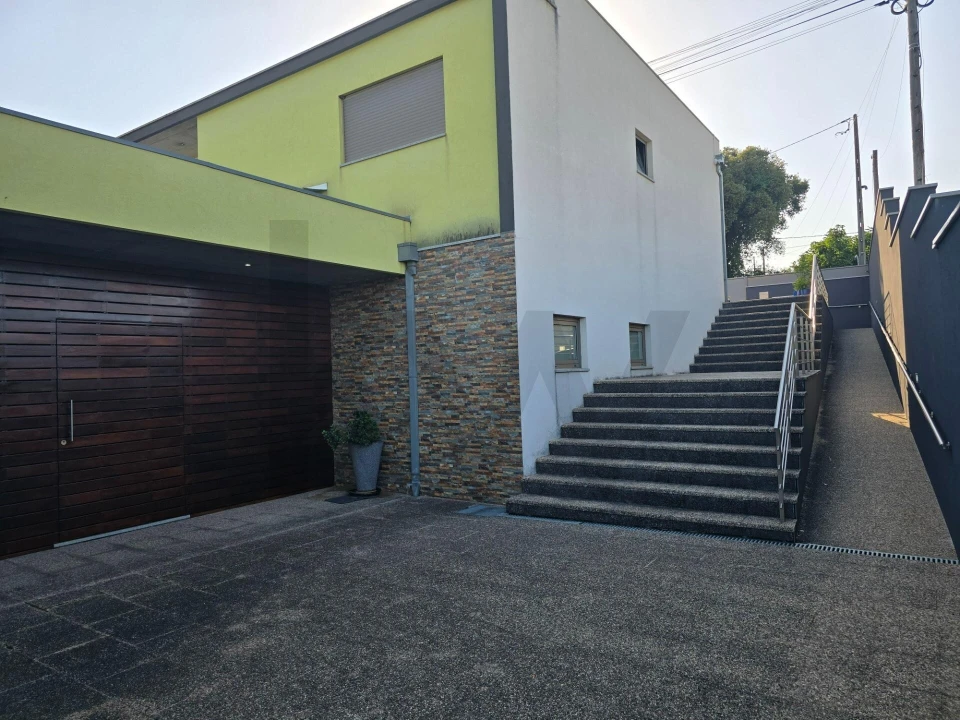 Moradia T5 para Venda em Oliveira do Bairro Foto 49