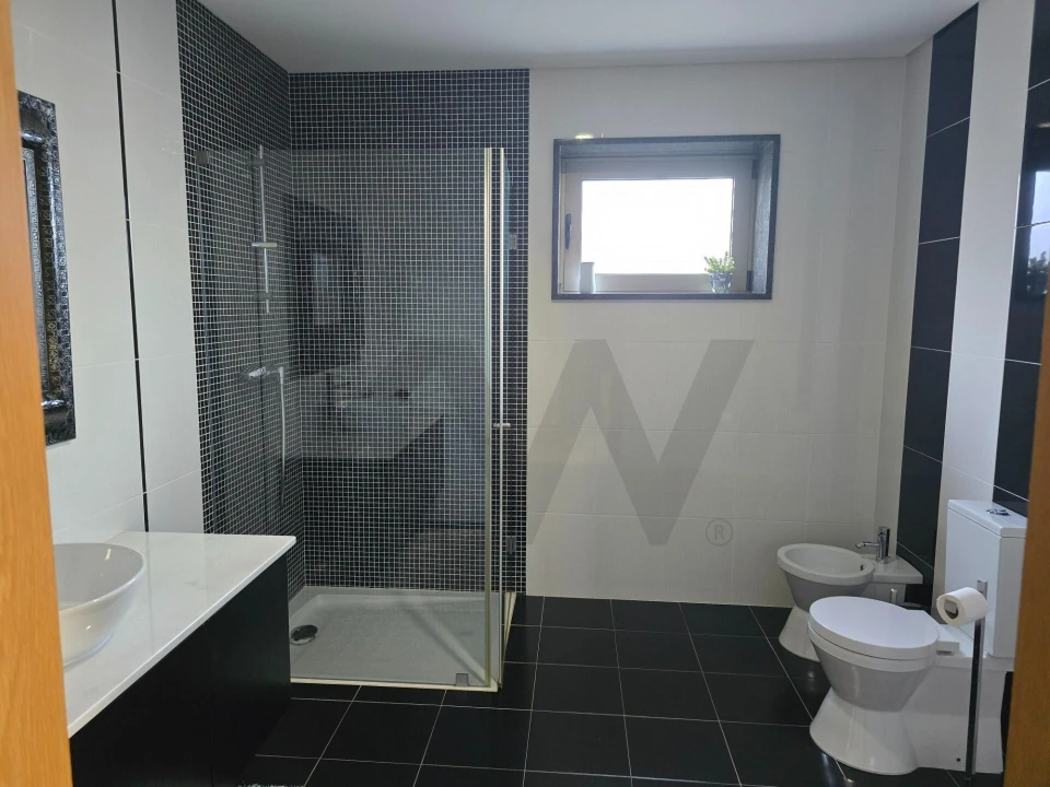 Moradia T5 para Venda em Oliveira do Bairro Foto 23