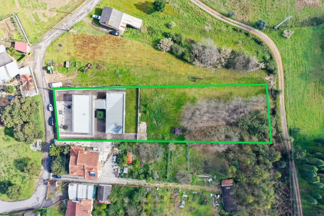 Moradia T5 para Venda em Oliveira do Bairro Foto 70