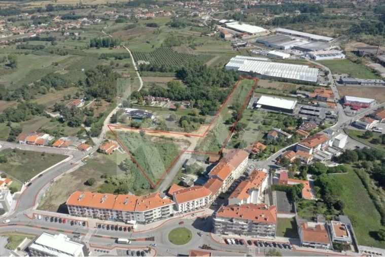 Terreno para Venda em Oliveira do Bairro Foto 1