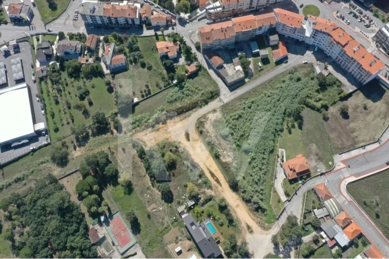 Terreno para Venda em Oliveira do Bairro Foto 4