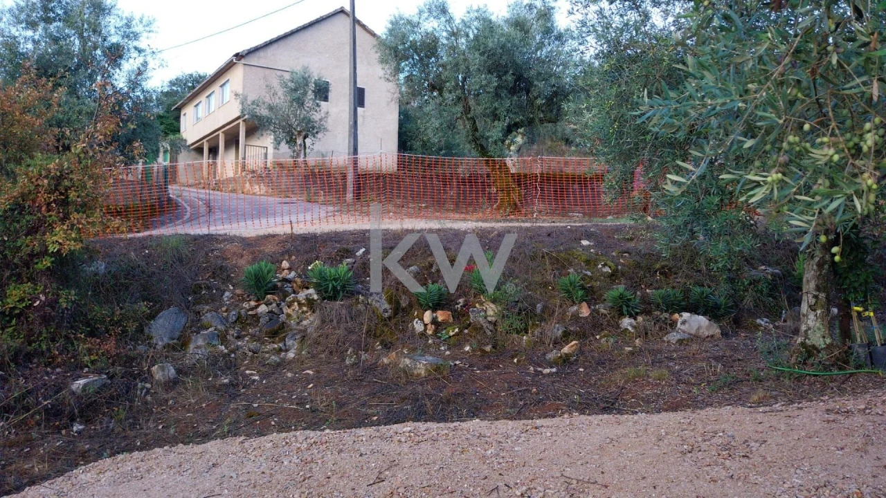 Terreno para Venda em São Miguel, Santa Eufémia e Rabaçal Foto 3