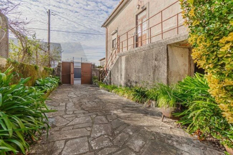 Quinta T3 para Venda em O. Azeméis, Riba-Ul, Ul, Macinhata Seixa, Madail Foto 3