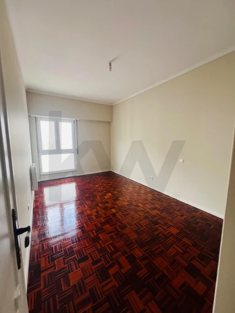 Apartamento T3 para Venda em Areeiro