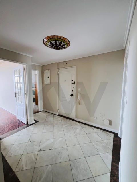 Apartamento T3 para Venda em Areeiro