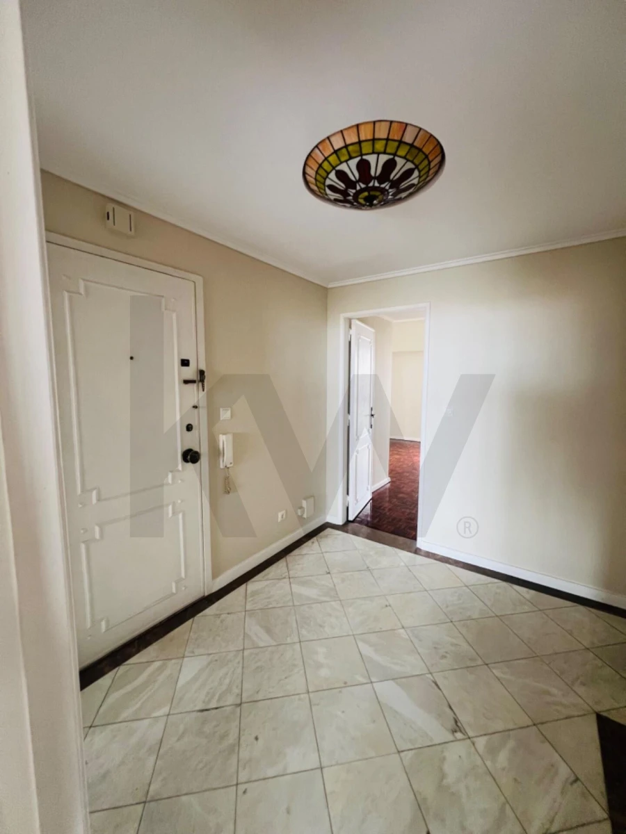Apartamento T3 para Venda em Areeiro Foto 29