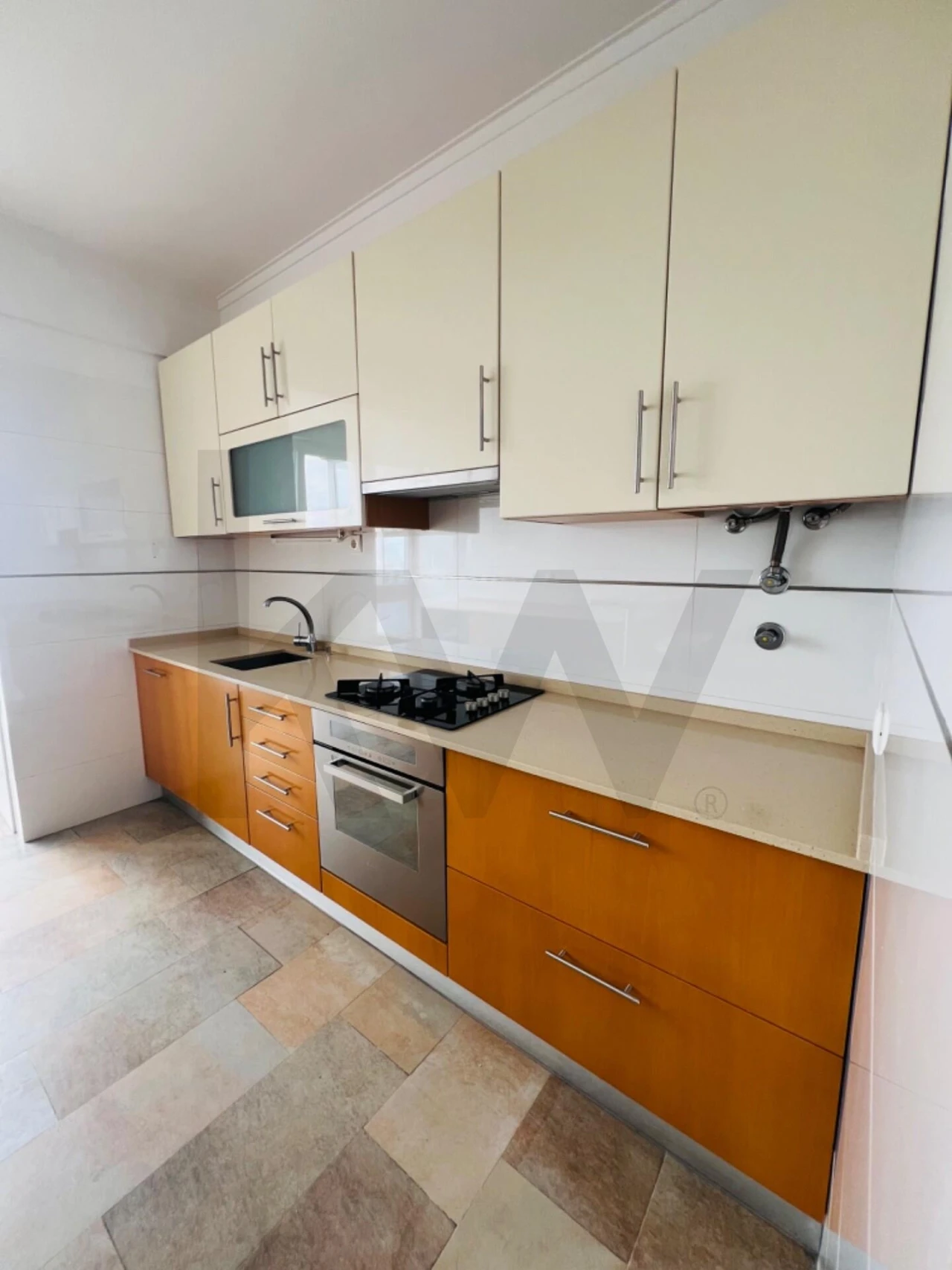 Apartamento T3 para Venda em Areeiro Foto 2