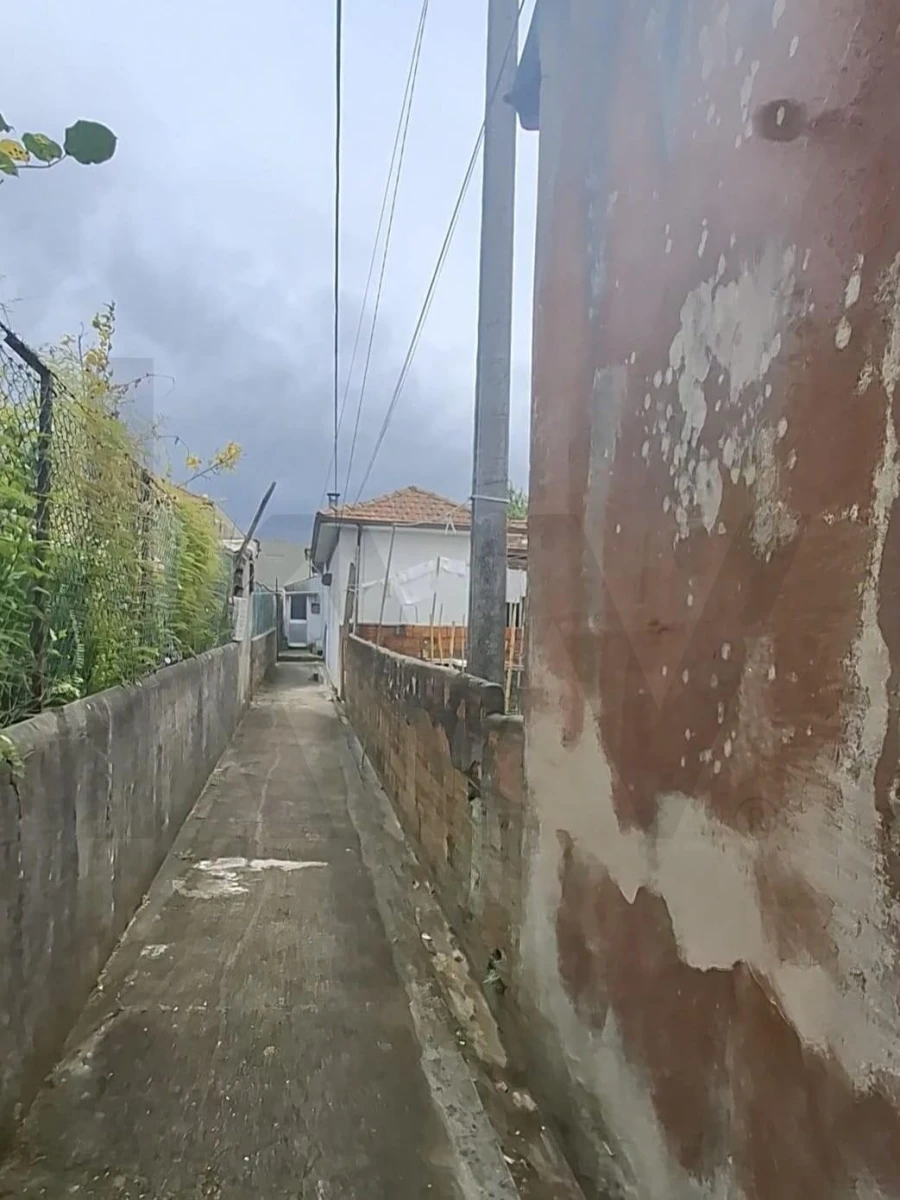 Moradia T1 para Venda em Oliveira do Douro Foto 6