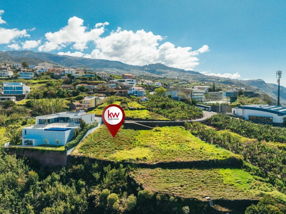 Terreno para Venda em Arco da Calheta Foto 12