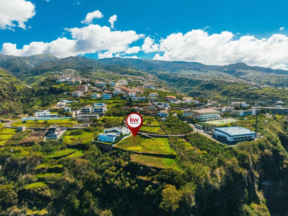 Terreno para Venda em Arco da Calheta Foto 19