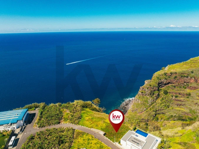 Terreno para Venda em Arco da Calheta Foto 17