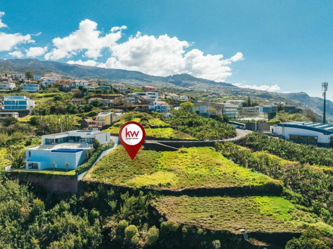 Terreno para Venda em Arco da Calheta Foto 12