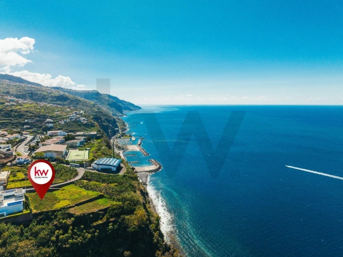 Terreno para Venda em Arco da Calheta Foto 18