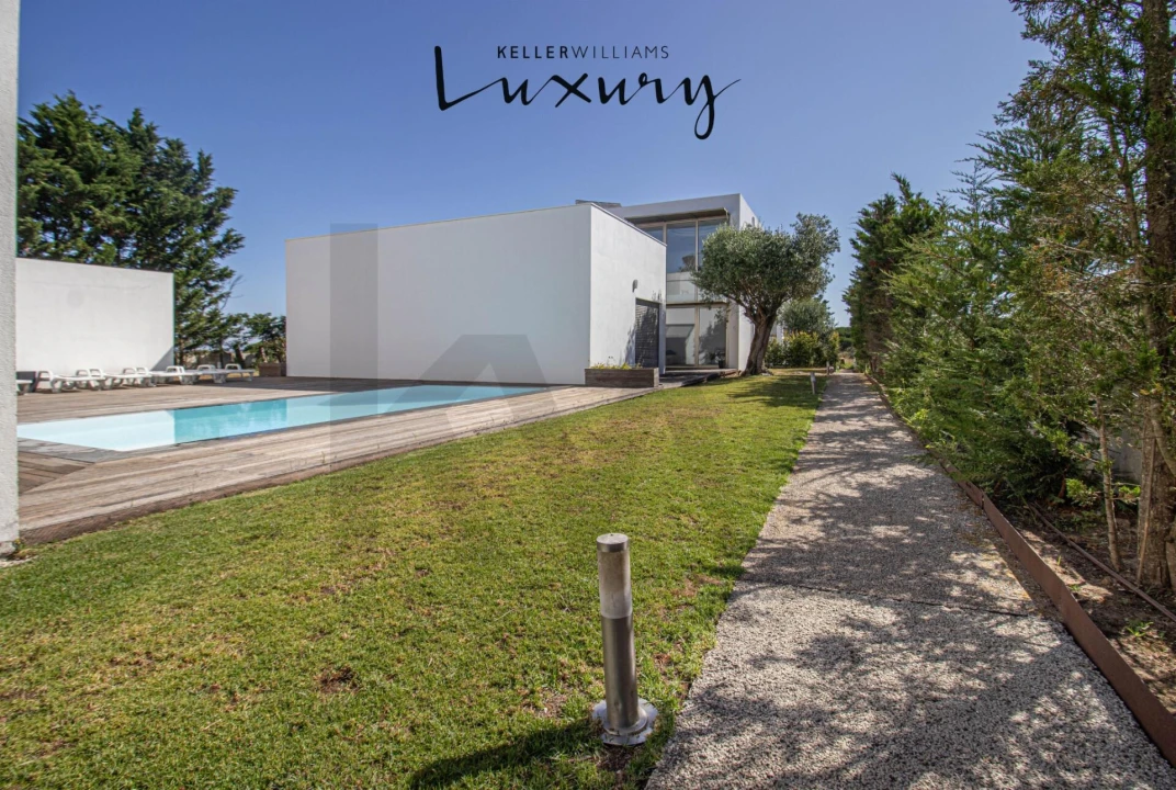 Moradia T3 para Venda em Santa Maria e São Miguel, São Martinho, São Pedro Penaferrim Foto 1